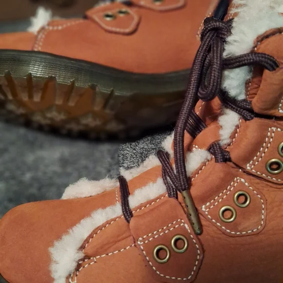 Dr Martens Butter Soft Fur Boots 1460 - Picture 9 of 13